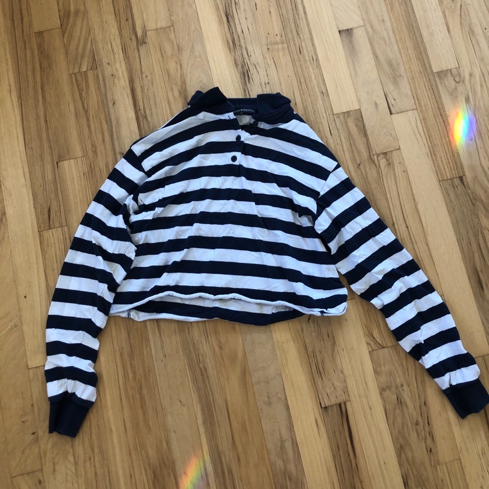 Brandy Melville Cropped Long Sleeved Polo